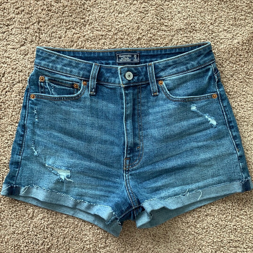 Abercrombie high rise denim shorts size 26